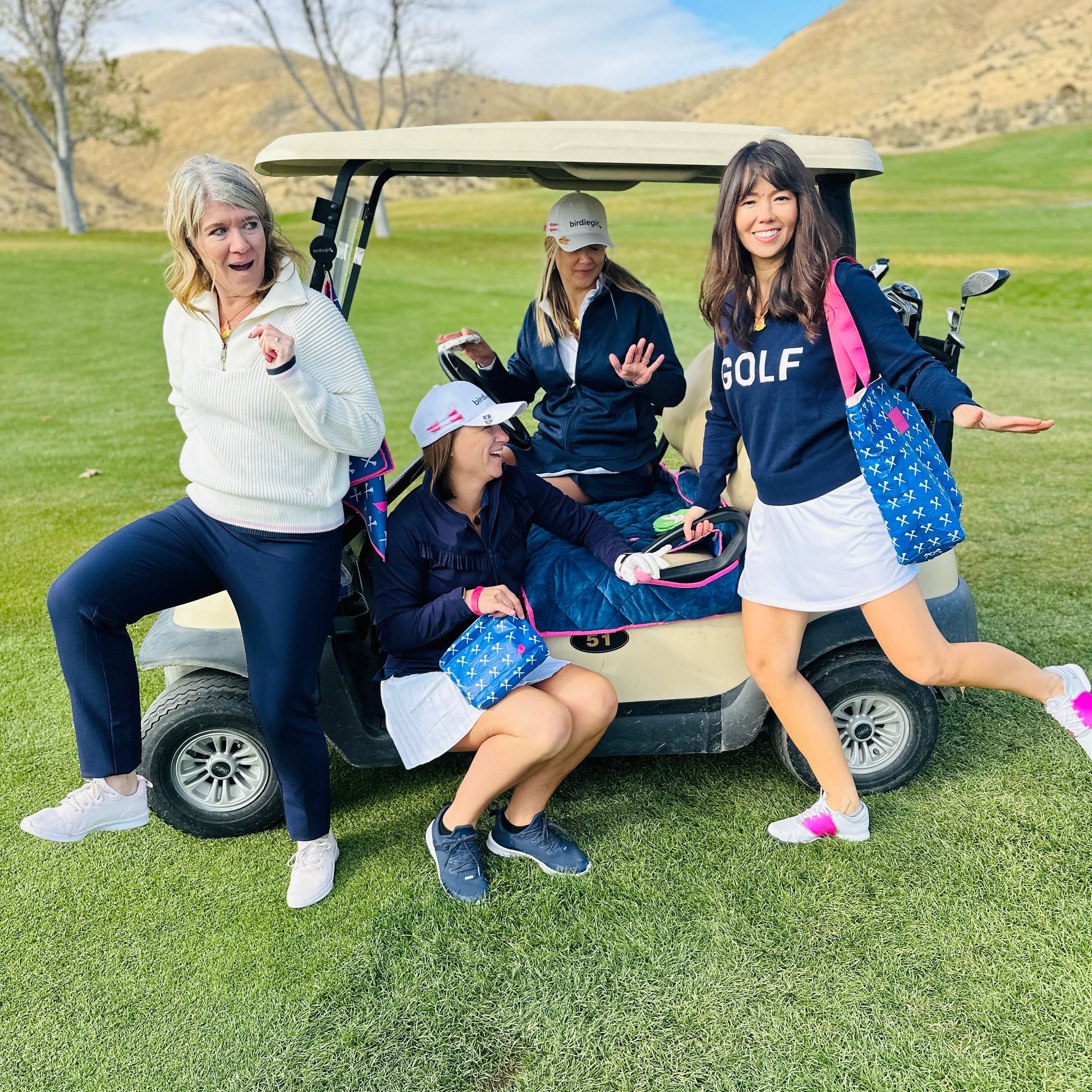 Women golfing looking for the best golf gift